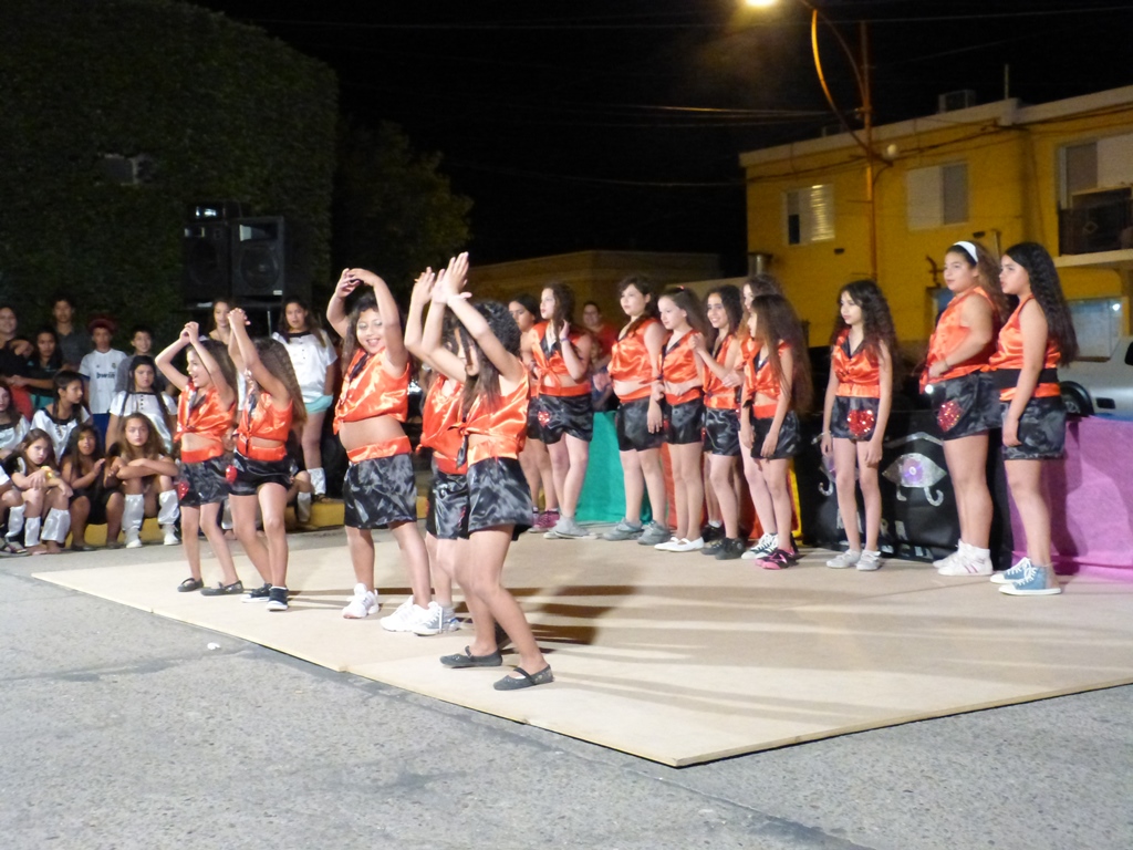 Festival de Danzas Árabes y Reggaetón en Correa