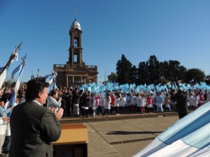 acto-dia-bandera-10