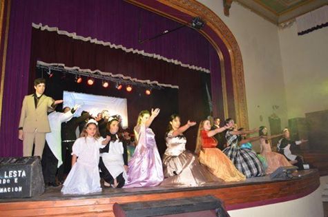 El Trébol: Gran presentación de «Drácula , el musical»