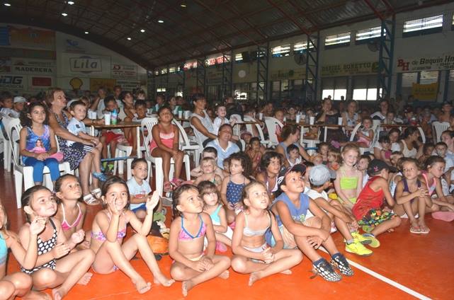 «Historia con Guantes» en los 125 aniversario de El Trébol