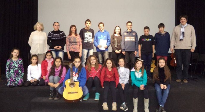 Alumnos de la Escuela de Música audicionaron en el Cervantes