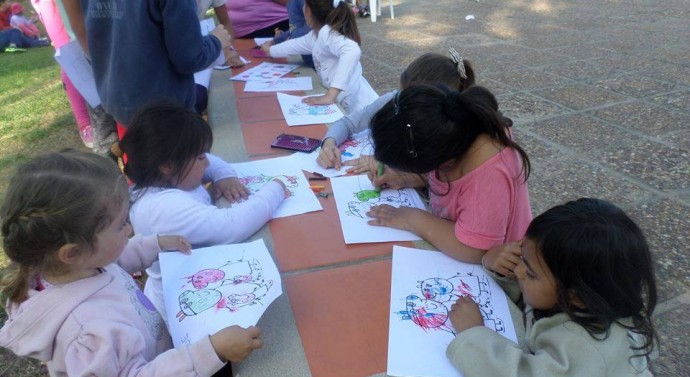 «Música, Juegos y Color» para recibir a la Primavera en María Susana