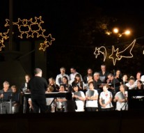 El Trébol: Gran noche navideña en la plaza