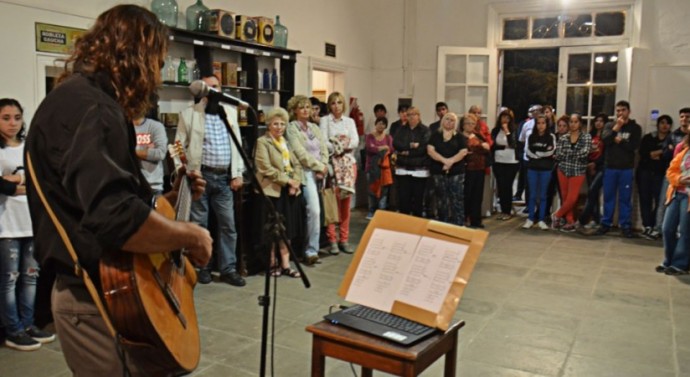 El Trébol: El Museo Municipal dio inicio al ciclo 2016