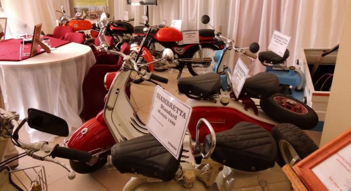 En El Trébol se inauguró un “Museo de motos”