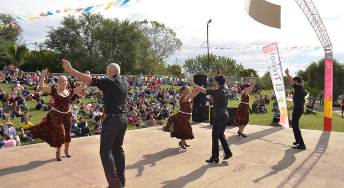 El domingo se celebra la “danza” en El Trébol