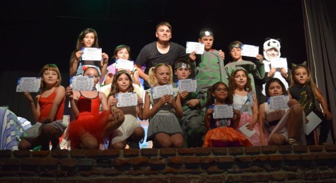 Tortugas: Cierre del Taller de Teatro para Niños, Niñas y Adolescentes.