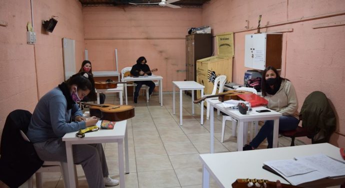 Las Parejas: Comienzan las clases de todos los Talleres en Casa de la Cultura