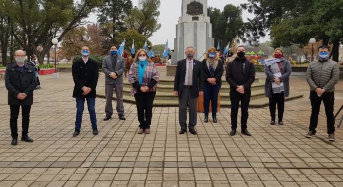 Con un acto virtual, Sastre rindió homenajes al creador de la Bandera