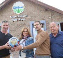 Inauguración del Centro Cultural «Julio Migno» y «Arte en Pelotas» en Bouquet