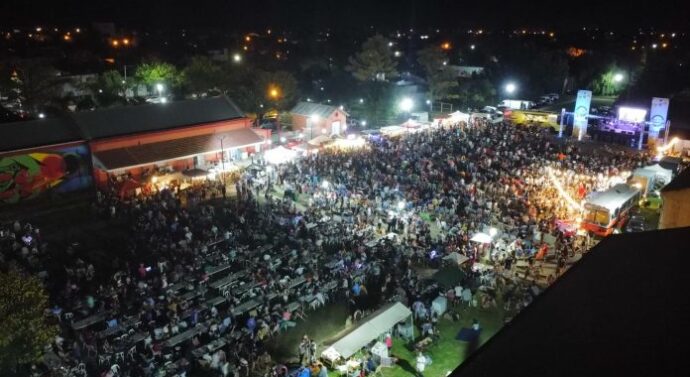 Más de 15 mil almas celebraron la Fiesta de los productores de cerveza artesanal y gastronomía regional en El Trébol