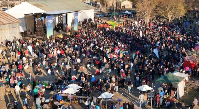 Una multitud festejó las Patronales de El Trébol