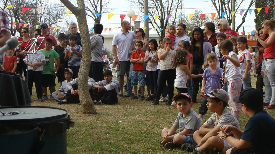 Ciclo de Música en las plazas en Sastre.