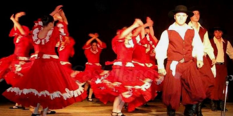 Esperanza: Danzas folclóricas del Liceo Municipal