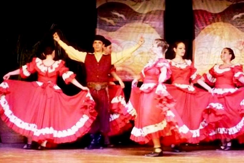 Esperanza: Gran espectáculo de Danzas Folclóricas Argentina