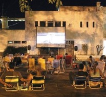 Esperanza: «Cine de verano» en el balneario camping municipal