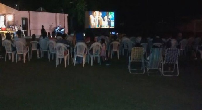 “5ta. Noche de Cine al aire libre” en Santa Clara de Buena Vista