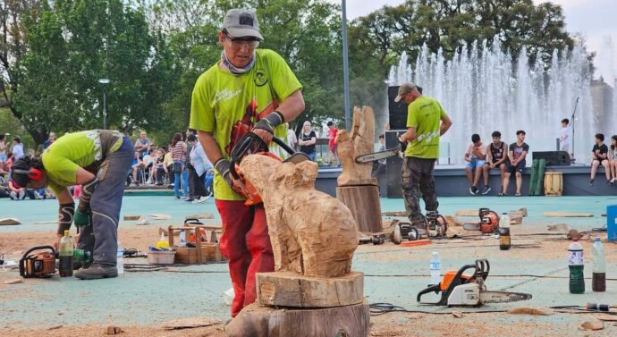 Gran cierre del 1º Simposio de Esculturas en Humberto Primo