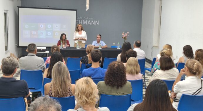 En Lehmann el Ente Cultural Santafesino cerro su gira presentando el «Plan 2026»