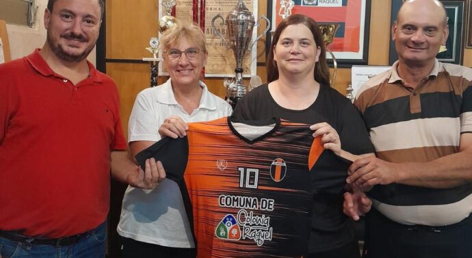 La Camiseta del Club Deportivo «El Bochazo» de Colonia Raquel ya se suma a “La Pasión en mi piel”