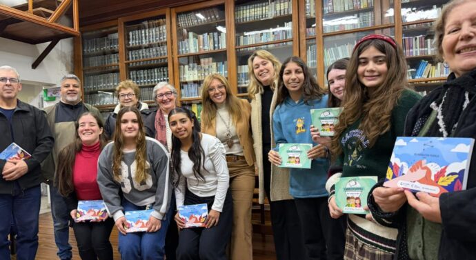 «Clave de Cuento» y «De Pueblo en Pueblo» llegaron a la ciudad de Esperanza