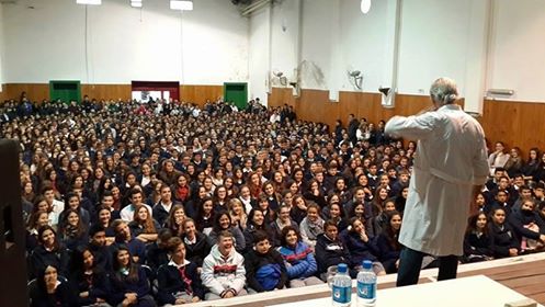 Miroli en charla con chicos de secundaria en Arroyo Seco