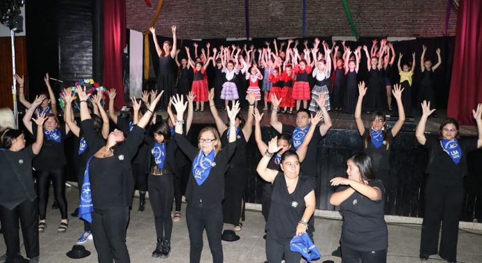 Arroyo Seco: Muestra de los Talleres de Danzas, Lengua de Señas y Tango