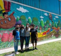 Rufino inauguró un mural frente al Jardín «Olga Cossettini»