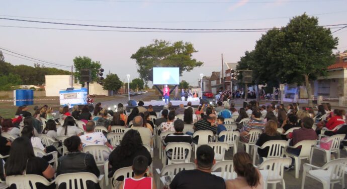 Gran cierre de «La Fiesta de los Pueblos» en Los Molinos