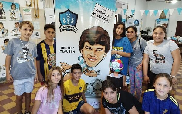 Villada sumó su balón a la Muestra «Arte en Pelotas»