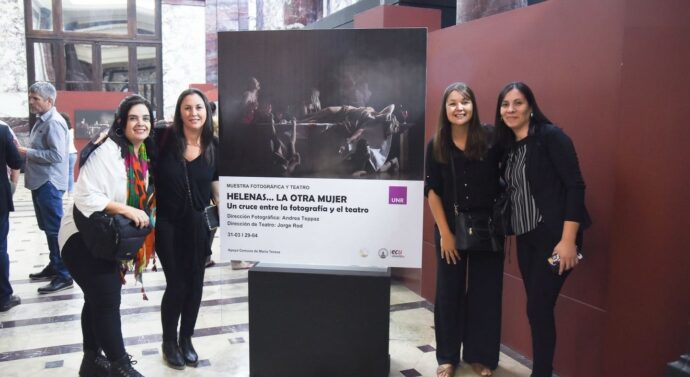 La muestra «Helenas, la Otra Mujer», se presentó en Rosario
