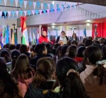 A 20 años de la creación de la Bandera de Santa Isabel, llegó la muestra itinerante interprovincial.