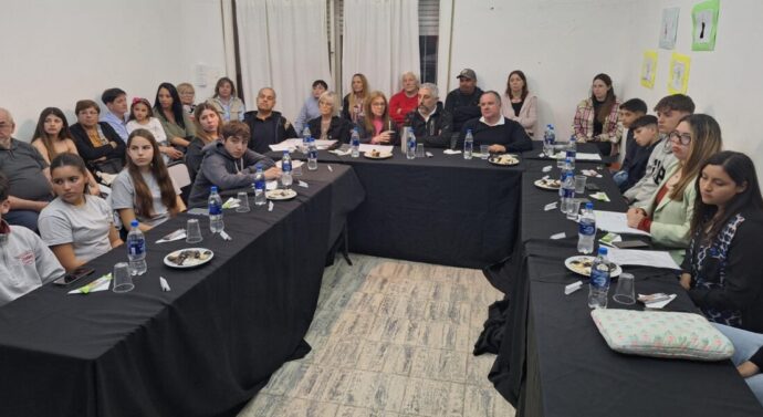 La segunda jornada del Cabildo Cultural Santafesino tuvo a la comunidad de Álvarez como sede