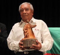 El premio «Julio Migno» fue entregado al Cacique Mocoví Alfredo Salteño