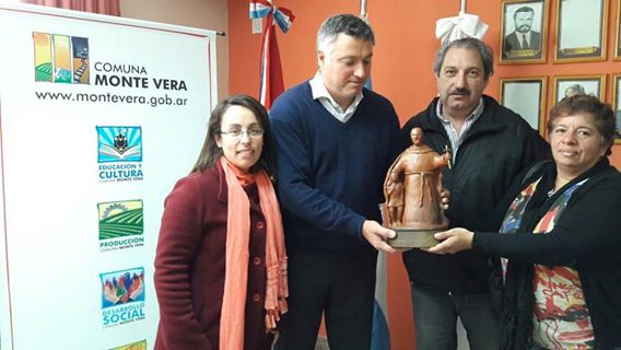 Monte Vera recibió al premio «Julio Migno»