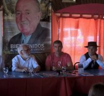 En conferencia de prensa se presentó la Jineteada Nocturna en Santa Rosa