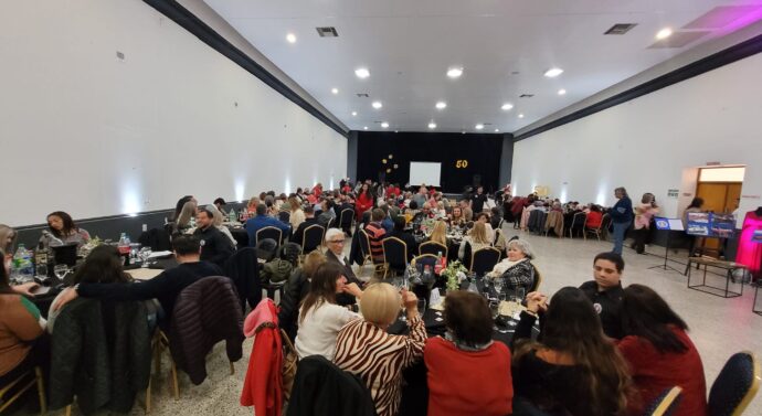 El Coro del Liceo Municipal celebró los 50 años de vida con un almuerzo