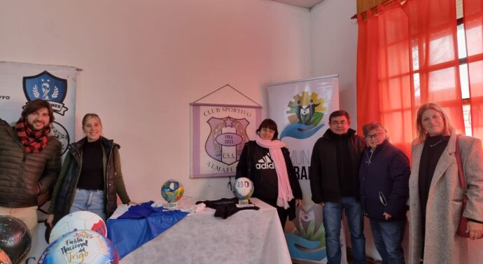 Barrancas inauguró las muestras «Campeones» y «Arte en pelotas»