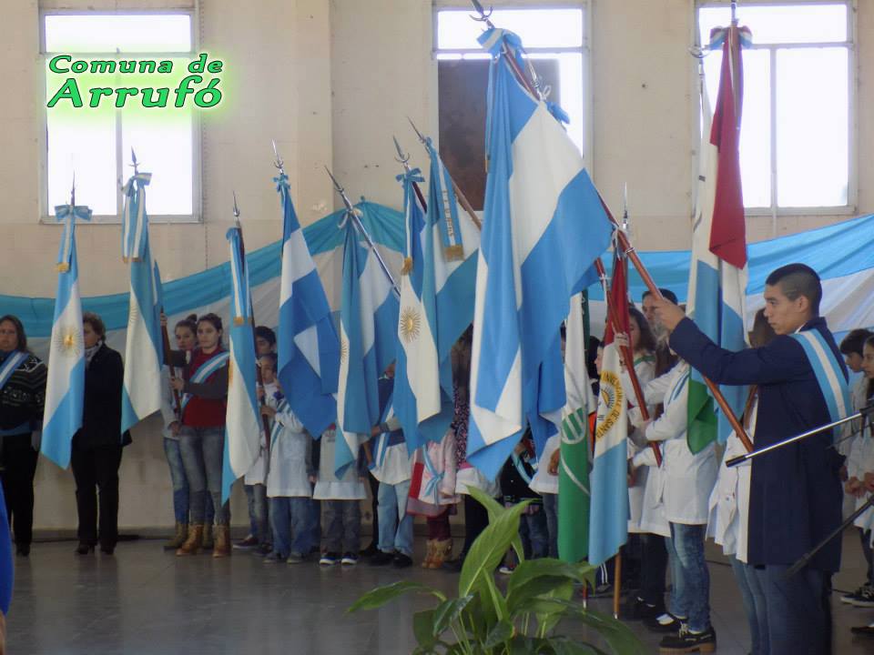 Acto Día de la Bandera en Arrufó