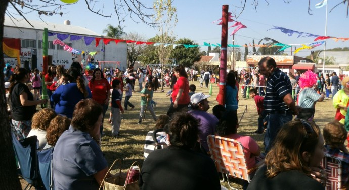 San Guillermo: Una multitud acompañó el «Chocolandia 2015»