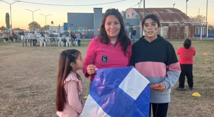 «Volando Alto» pintó de colores el cielo de Monte Oscuridad