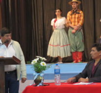 Raúl Ríos presentó en su pueblo su libro de poesías «Esencias Ribereñas»