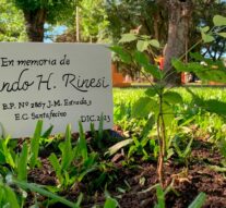 Emotivo homenaje al Prof. Orlando Rinesi en la ciudad de Las Toscas