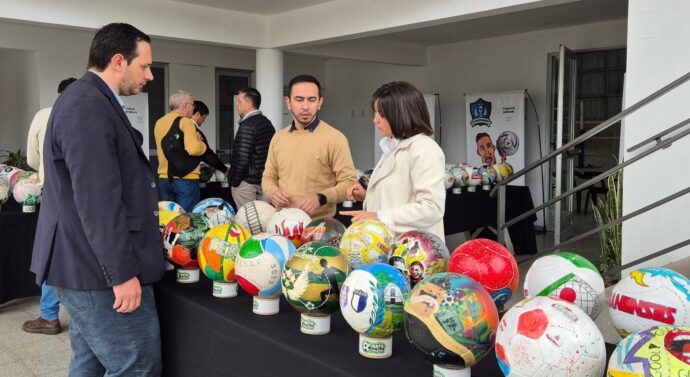 «Campeones» y «Arte en Pelotas» revolucionó a Villa Ocampo