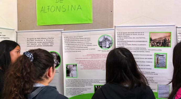 Pueblo Andino ya disfruta de la muestra «Tras los paso de Alfonsina»