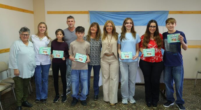 «Clave de Cuento 2025» y «Arte en Pelotas» dijeron presentes en López