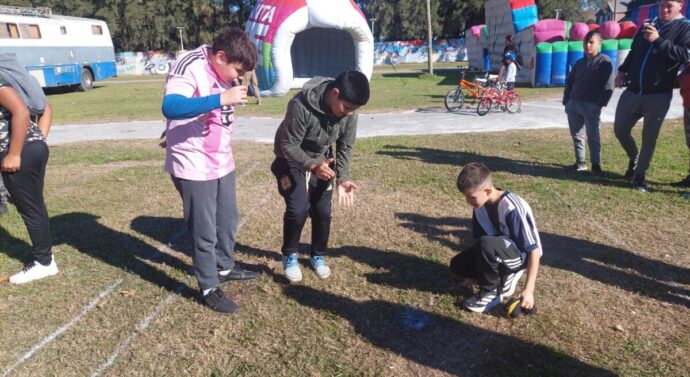En Álvarez se jugó el «Torneo Provincial de Bolitas»