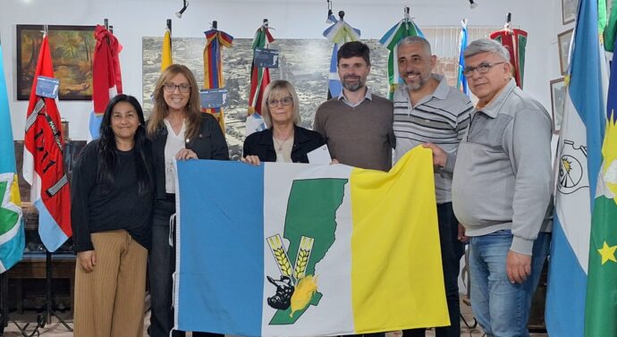 «Abanderados» se exhibe en Chañar Ladeado